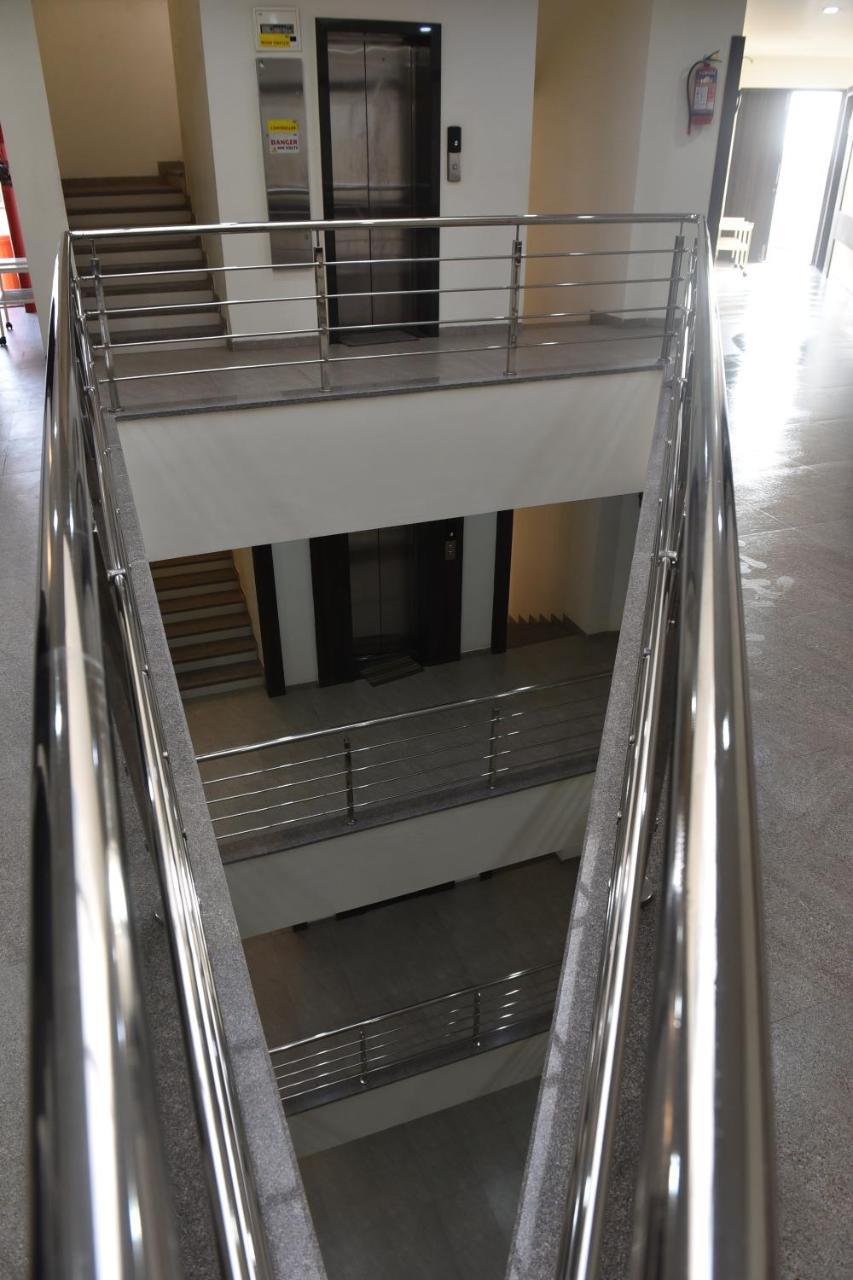 Hotel Lotus Chandrapur Zewnętrze zdjęcie